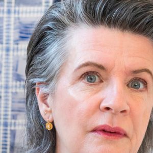 Hella Jongeriuksen Diarama-pinnat Mutinalle toimiston aulassa