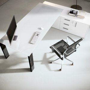 Lasitaso 10 mm GO Colombini Office -johtajanpöydässä