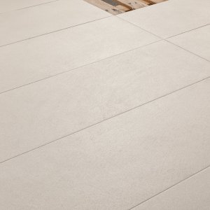 Terassi päällystettynä pakkasenkestävällä Déchirerillä