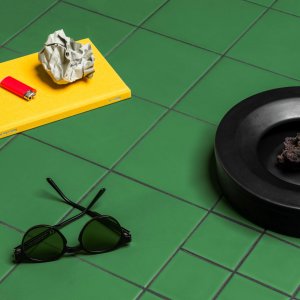 Kolmiulotteiset Din-kappaleet kuutioina ja tankoina