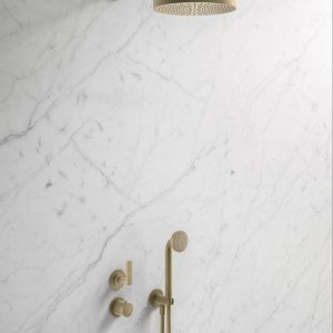 Seinään asennettu Icona-hana