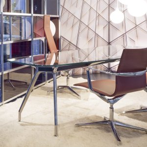 Kuna Chair bulgarianpunaisella