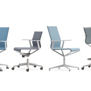 Stick Chair ICF Officelta johdon huoneessa