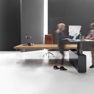 Edustuspöytä Kyo panelointijalalla