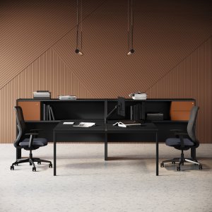 Keskimmäinen CPU-moduuli kahden Sigma-bench-paikan välissä
