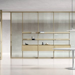 Giano-hyllyt asennettuna Simple Bold -seinään