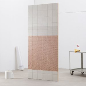 Tape Mutina Mesh Black -kuvio mustalla pohjalla