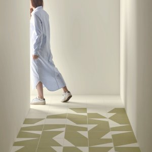 Yksityiskohta 14 mm paksusta Puzzle laatasta