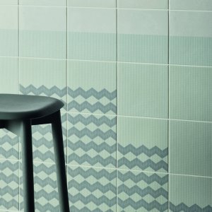 Tape-malliston Zigzag Green -kuvio lasitettua porcellanatoa