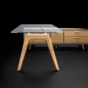 Rail design-työpöytä Bralcolta tammikannella ja timanttileikkauksella