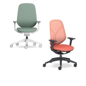 Modulaarinen työtuoli se:kit, Sedus, harmaalla kalvoselkänojalla avotoimistossa