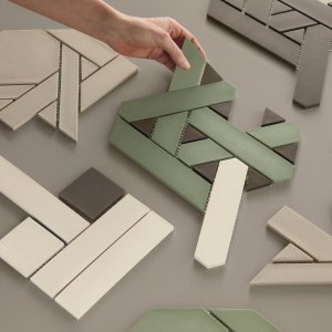 Vastaanoton seina Weaving mosaiikilla