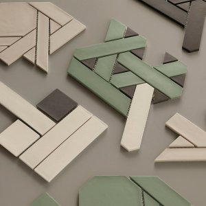 Kylpyhuone Weaving mosaiikilla savyssa Grey