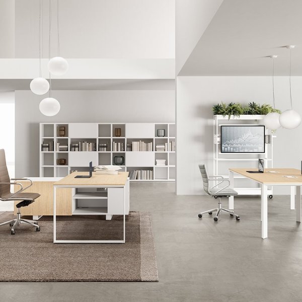 Avotila DVO Officen bench-työpisteillä